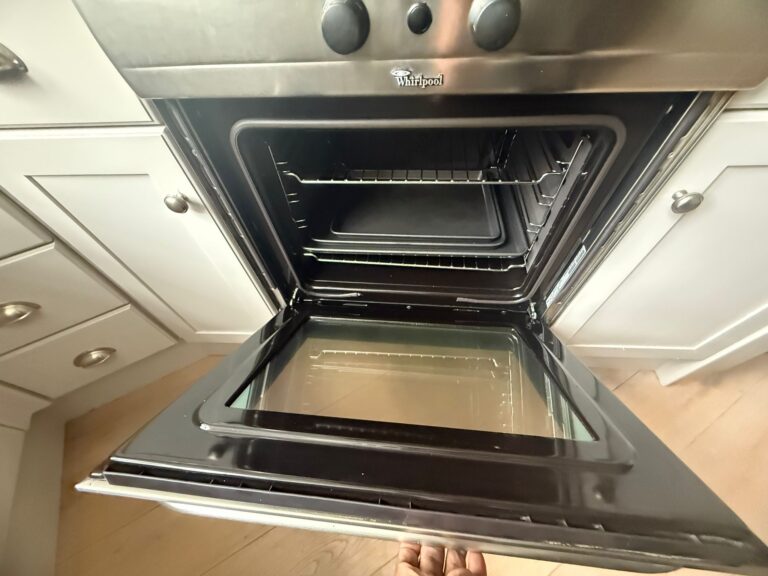 WhatsApp Image 2025-12-08 at 21.10